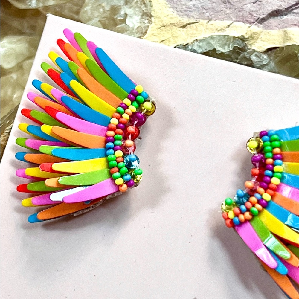 🌺🎉HP🎉🌺 NWT Mignonne Gavigan Mini Madeline Earrings Confetti - Picture 5 of 16